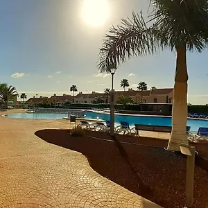 https://edificio-canadas.adeje-hotels.com
